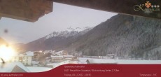 Archived image Webcam View to Neustift and Serles 18:00