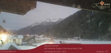 Archived image Webcam View to Neustift and Serles 20:00
