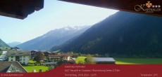 Archived image Webcam View to Neustift and Serles 09:00