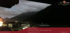 Archiv Foto Webcam Blick Neustift und Serles / Stubaital 03:00