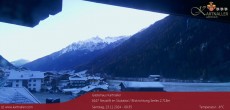 Archiv Foto Webcam Blick Neustift und Serles / Stubaital 07:00