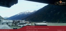 Archived image Webcam View to Neustift and Serles 09:00