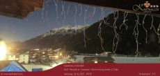 Archiv Foto Webcam Blick Neustift und Serles / Stubaital 05:00