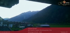 Archiv Foto Webcam Blick Neustift und Serles / Stubaital 05:00