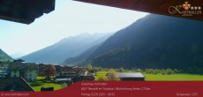 Archiv Foto Webcam Blick Neustift und Serles / Stubaital 07:00