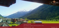 Archiv Foto Webcam Blick Neustift und Serles / Stubaital 09:00