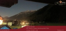 Archiv Foto Webcam Blick Neustift und Serles / Stubaital 01:00