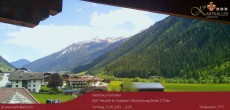 Archiv Foto Webcam Blick Neustift und Serles / Stubaital 11:00