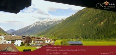Archiv Foto Webcam Blick Neustift und Serles / Stubaital 15:00