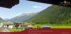 Archiv Foto Webcam Blick Neustift und Serles / Stubaital 13:00