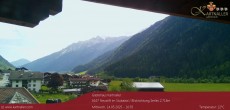 Archiv Foto Webcam Blick Neustift und Serles / Stubaital 09:00