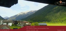 Archiv Foto Webcam Blick Neustift und Serles / Stubaital 15:00