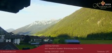 Archiv Foto Webcam Blick Neustift und Serles / Stubaital 17:00
