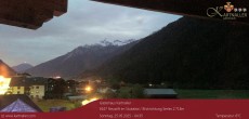 Archiv Foto Webcam Blick Neustift und Serles / Stubaital 03:00