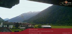 Archiv Foto Webcam Blick Neustift und Serles / Stubaital 07:00