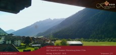 Archiv Foto Webcam Blick Neustift und Serles / Stubaital 07:00