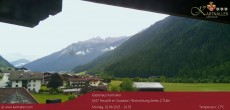Archiv Foto Webcam Blick Neustift und Serles / Stubaital 09:00
