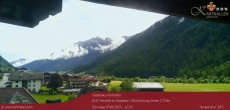 Archiv Foto Webcam Blick Neustift und Serles / Stubaital 09:00