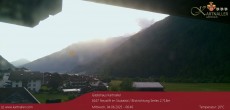 Archiv Foto Webcam Blick Neustift und Serles / Stubaital 05:00