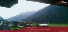 Archived image Webcam View to Neustift and Serles 07:00
