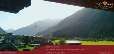 Archiv Foto Webcam Blick Neustift und Serles / Stubaital 07:00