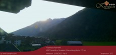 Archiv Foto Webcam Blick Neustift und Serles / Stubaital 05:00