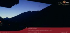 Archiv Foto Webcam Blick Neustift und Serles / Stubaital 03:00
