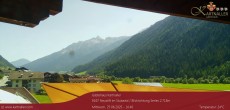 Archiv Foto Webcam Blick Neustift und Serles / Stubaital 09:00