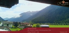 Archiv Foto Webcam Blick Neustift und Serles / Stubaital 09:00