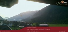 Archiv Foto Webcam Blick Neustift und Serles / Stubaital 05:00