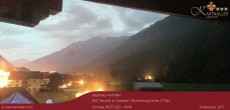 Archived image Webcam View to Neustift and Serles 18:00