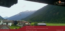 Archiv Foto Webcam Blick Neustift und Serles / Stubaital 11:00