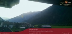 Archiv Foto Webcam Blick Neustift und Serles / Stubaital 05:00