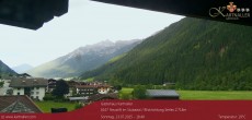 Archiv Foto Webcam Blick Neustift und Serles / Stubaital 17:00