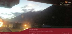 Archiv Foto Webcam Blick Neustift und Serles / Stubaital 03:00