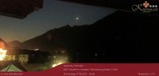 Archiv Foto Webcam Blick Neustift und Serles / Stubaital 03:00