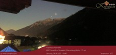 Archiv Foto Webcam Blick Neustift und Serles / Stubaital 03:00