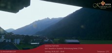 Archiv Foto Webcam Blick Neustift und Serles / Stubaital 05:00