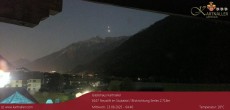 Archiv Foto Webcam Blick Neustift und Serles / Stubaital 03:00