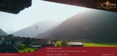 Archiv Foto Webcam Blick Neustift und Serles / Stubaital 07:00