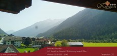 Archiv Foto Webcam Blick Neustift und Serles / Stubaital 09:00