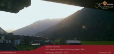 Archived image Webcam View to Neustift and Serles 06:00