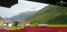 Archived image Webcam View to Neustift and Serles 15:00
