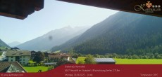 Archived image Webcam View to Neustift and Serles 09:00