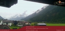 Archived image Webcam View to Neustift and Serles 11:00