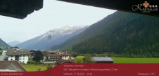 Archiv Foto Webcam Blick Neustift und Serles / Stubaital 13:00
