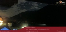 Archiv Foto Webcam Blick Neustift und Serles / Stubaital 03:00
