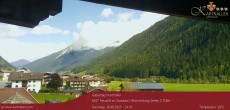 Archiv Foto Webcam Blick Neustift und Serles / Stubaital 13:00