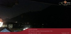 Archiv Foto Webcam Blick Neustift und Serles / Stubaital 03:00