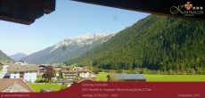 Archiv Foto Webcam Blick Neustift und Serles / Stubaital 13:00